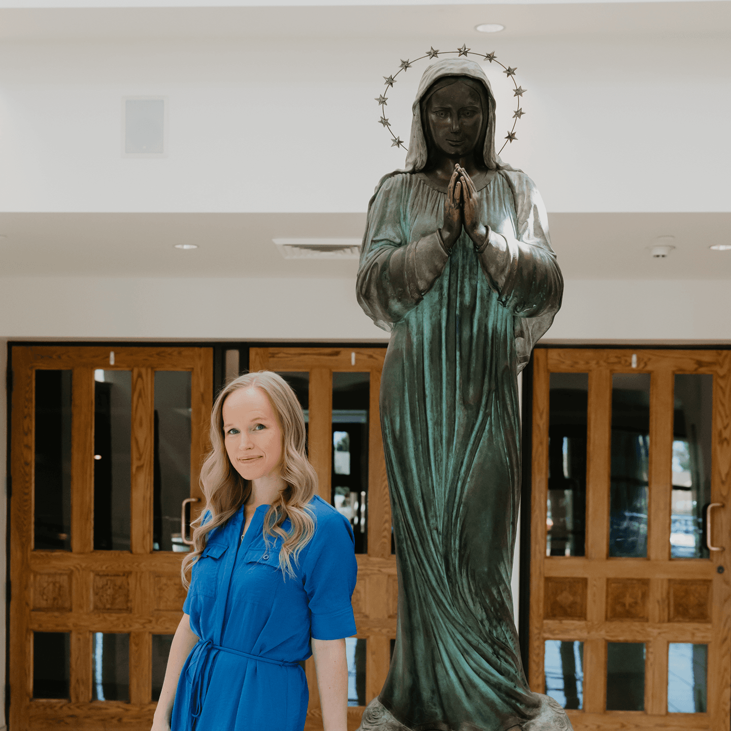 Statue of Mary inside a Miraculum gathering space